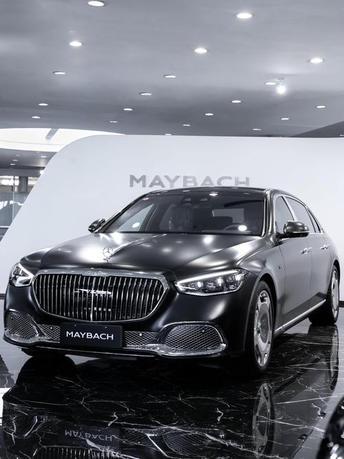 成都215岚图汽车的售后服务让用户无忧出行，迈巴赫未来的豪华车趋势